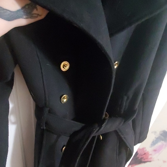 Coat - Picture 3 of 5